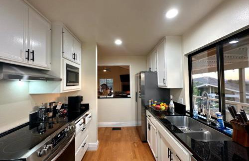 Hilltop Penthouse Cottage with Sweeping Views - Foto 4