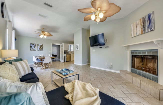 Emerald Sunset by Book That Condo - Photo 23