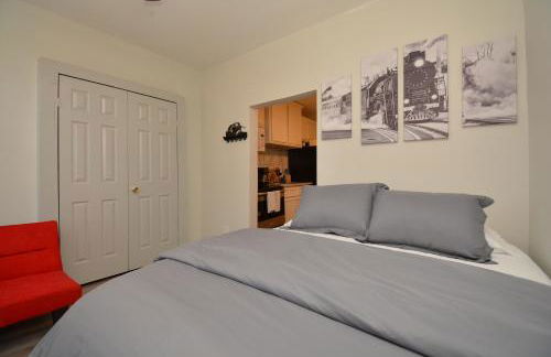 SuperValue Suite #2 @ East End Revitalized - Foto 7