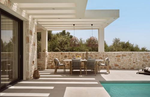 Armela Villa, with Pool & Captivating Views, By ThinkVilla - Foto 10