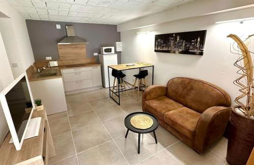 Nice App Private Parking, Garden, Furnished Terrace - Foto 1