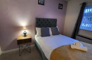 Lovely apartment with free parking & Wi-Fi - Foto 14