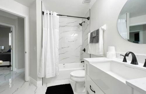 The Ritz Vacation, Heated Pool, Close 2 Disney - Photo 23