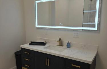 The Luxe Building- 2 Bedroom Apartment in Metropolis - Photo 44
