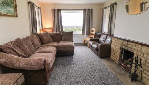 Broadlands Bungalow - Photo 3