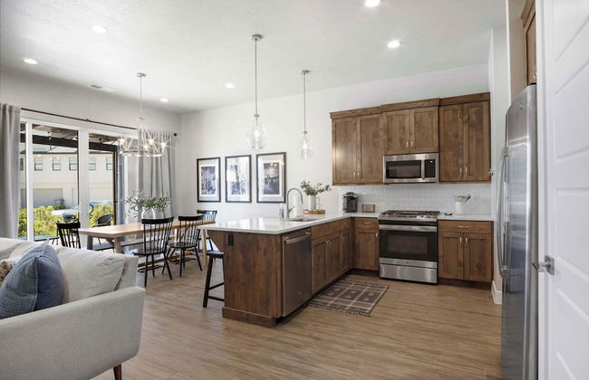 Coral Paradise Community Pool - Photo 12