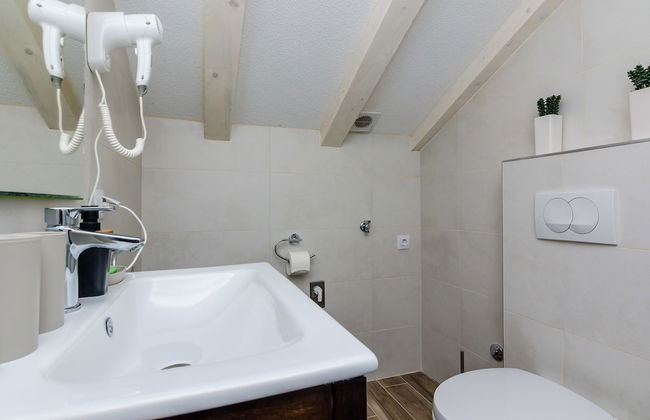 Apartments Life - Photo 69