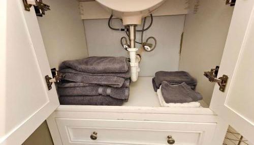 Cozy Lawrence 1BR Near KU - Wi-Fi & Patio - Foto 2, towels