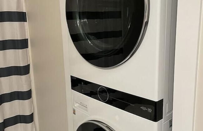 Collins Avenue 26 - Photo 18