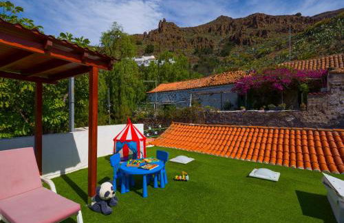 FAMILY COTTAGE AMONG OLIVE TREES - Photo 3