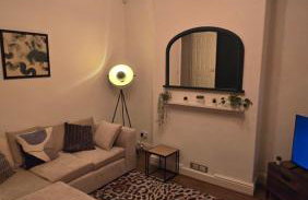 Cosy 3 Bedroom, 5 Bed House! - Foto 3