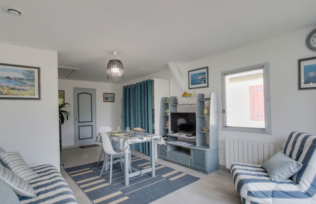 Apartment in La Richardais with garden - Photo 6