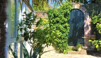 Quay Courtyard, on the harbour with free parking - Foto 2, Garden