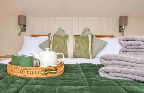 The Cabin at Ropewalk - Photo 13