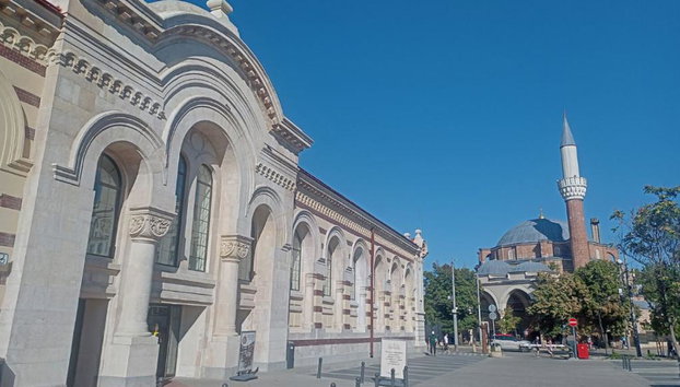 Sofia City Walking Tour with Tasting – 2-Hour Guided Experience - Foto 3
