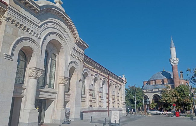 Sofia City Walking Tour with Tasting – 2-Hour Guided Experience - Foto 3