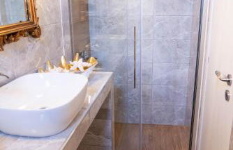 Catherine's Seaside House B - Photo 12