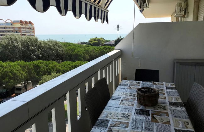 Colourful Studio With Shared Pool for 4 Guests - Foto 1