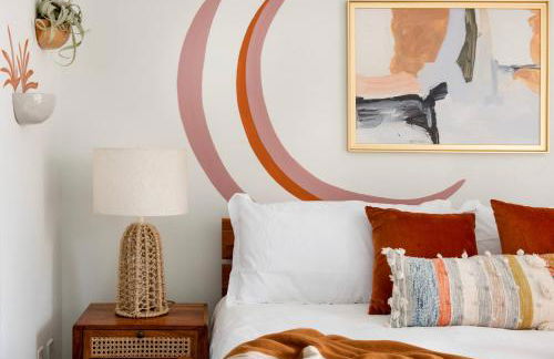 *NEW* The Audrey ~ Downtown | Rooftop Skyline View - Foto 14