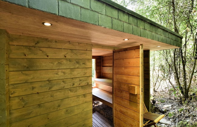 Beautiful, Modern House With Stunning Views, hot tub and Sauna in Green Surroundings - Photo 27