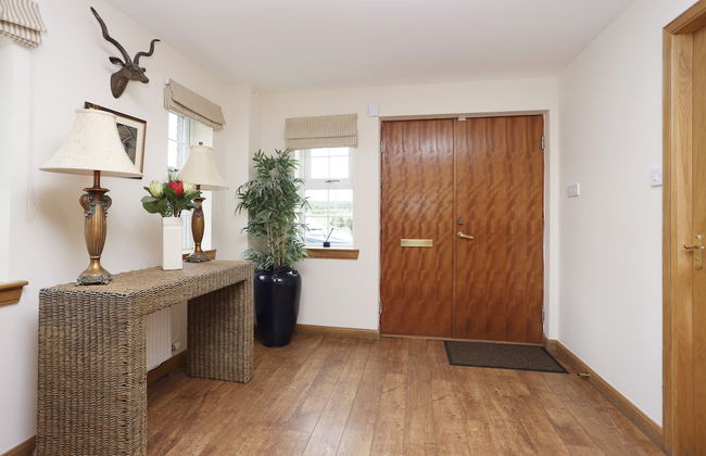 JOIVY Greenknowes Estate With Hot Tub And Bar - Foto 71