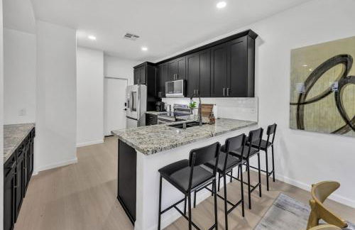 Modern 4BR Retreat in Prime Gilbert Location - Foto 52