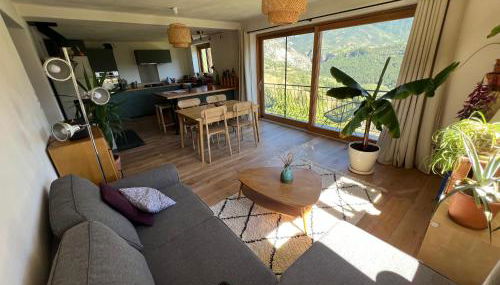 Très belle maison spacieuse et lumineuse, vue sur la station de Risoul et de Vars - Foto 5