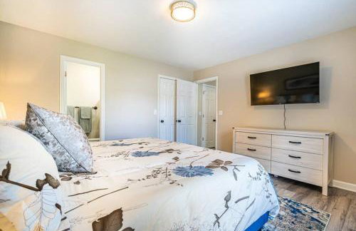 NEW Fully stocked luxury home close to I65 and I72 - Foto 49