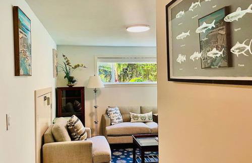 1400sf Cozy Retreat with Sound View, Garden & Privacy - Foto 7