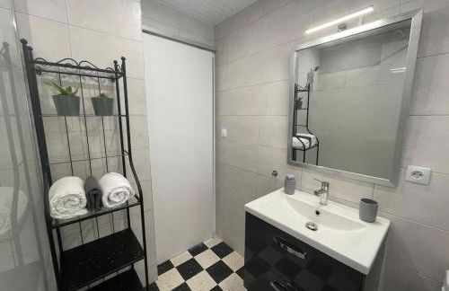 Chalet with a view of Pic Saint Loup, large garden - Foto 13