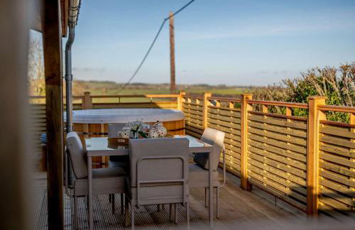 Yorkshire Dales Retreat with Hot Tub & Garden - Photo 9