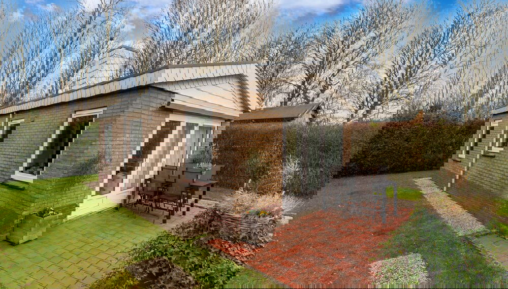 Holiday Home in Zeeland Near Lake - Foto 1