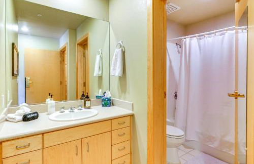 Ski-InandOut Solitude Ski Village Condo with Hot Tubs - Foto 17