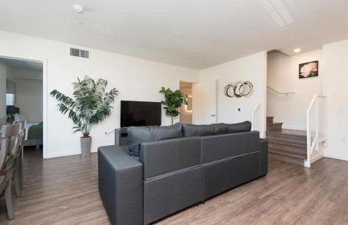 Snazzy 3BR Apt Hollywood with Pool & Spa - Foto 9