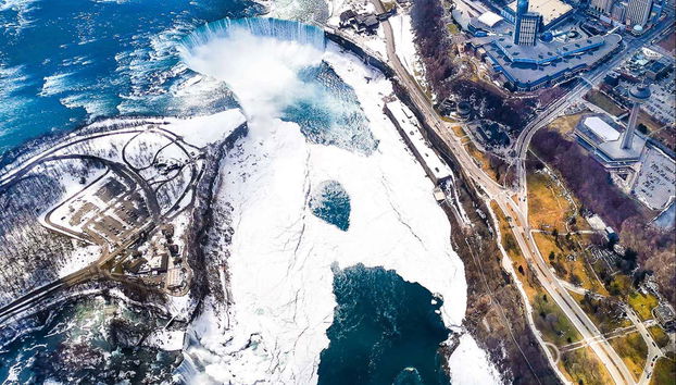 Vol en avion au-dessus des chutes du Niagara - Photo 2