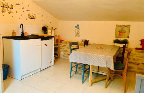 L Écurie Gîte 1ch 3couchages 1séj 1 convertible - Photo 4