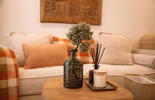 Hidden Gem GRAN TEATRO FALLA SUITES by ApartmentsinCadiz - Photo 16