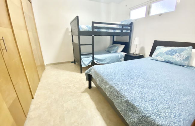 Beachfront Apartment in Marbella Towers - Foto 5