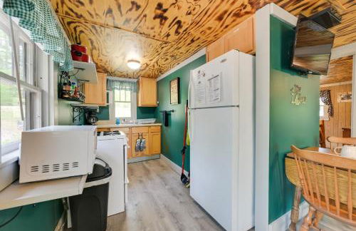 Hike and Snow Play! Waterfront Paradise Lake Retreat - Foto 9