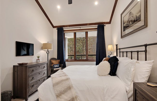 Arrowhead Village Condo - 206 Seasons Lodge - Photo 4