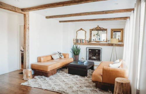 Ode to the '70's creative private home with pool - Foto 21