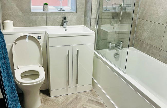 2 Bed Flat - Sleeps 8 - Pets - Garden - Parking - Foto 9