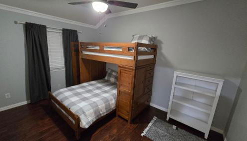 Extended Stay 3BR with office in Mira Lagos - Foto 4