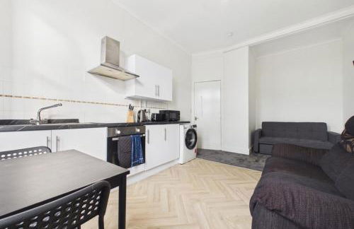 West End Traditional Flat with Free Parking - Foto 1