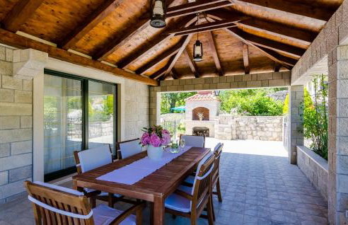 Beautiful Home In Gromaca With Wifi - Photo 17