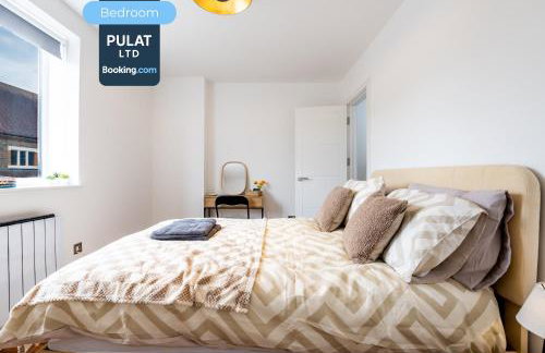 3BR Flat By Pulat Short Lets & Serviced Accommodation London With Pool Table, SmartTV & AC - Foto 13
