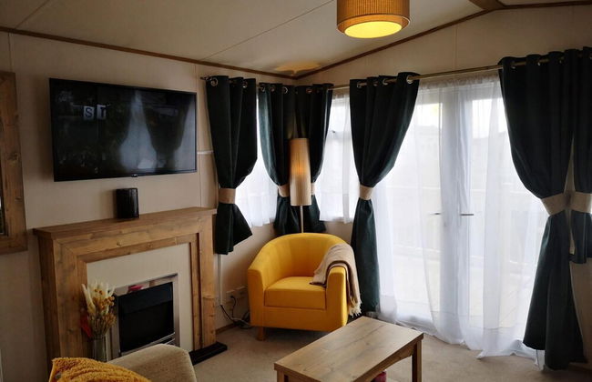 Stunning 2 Bed Chalet in Silversands Lossiemouth - Photo 14