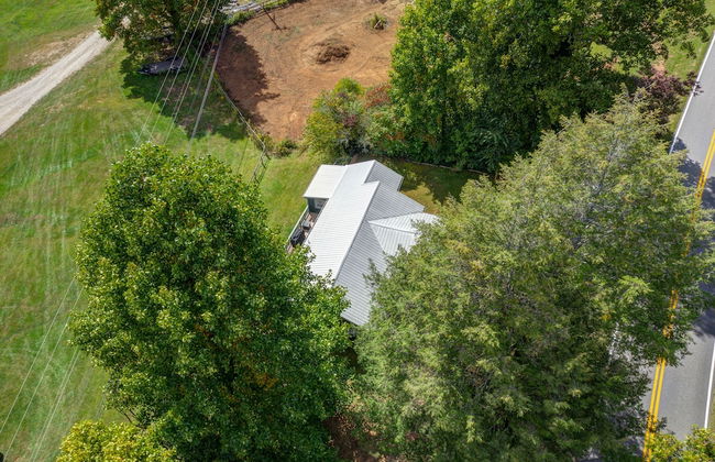 Moonshiner's Cabin Minutes From Two Wheels! - Foto 43