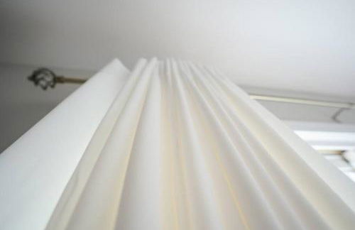 Newark Liberty Brick House - Private Bedroom 3 - Foto 17