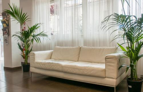 Residence Art - Photo 14